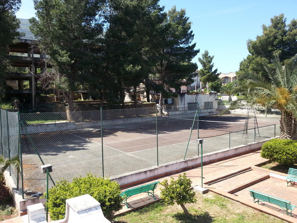 Hotel Azzolini Villagrazia Di Carini ภายนอก รูปภาพ